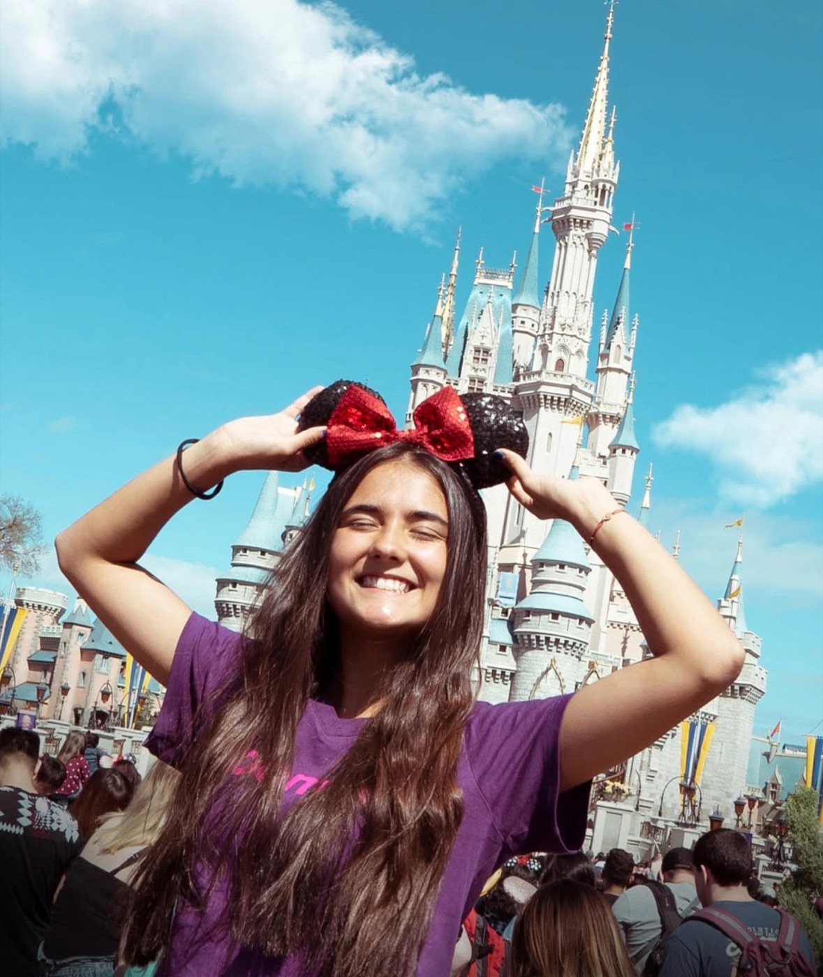 Viajera Bloomate con orejas de Minnie en Magic Kingdom